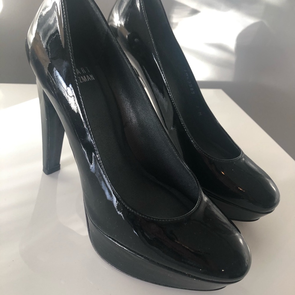 Stuart Weitzman black pumps